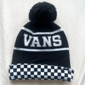 Black & White Vans Beanie 🖤